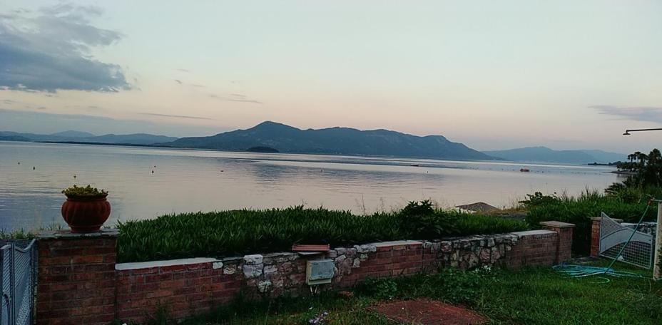 Mare E Monti1 Apartman Kaména Vúrla Kültér fotó