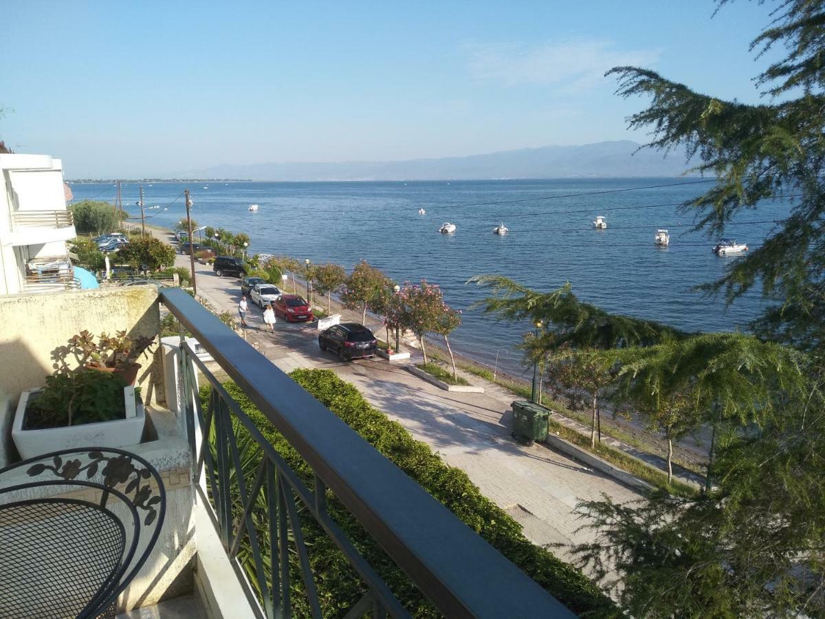 Mare E Monti1 Apartman Kaména Vúrla Kültér fotó