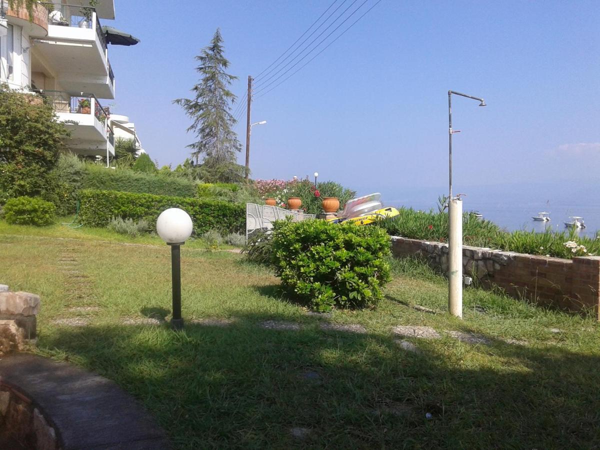 Mare E Monti1 Apartman Kaména Vúrla Kültér fotó